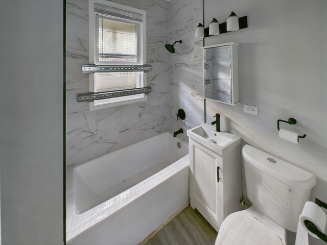 7425 S Perry Avenue, Chicago, IL 60621