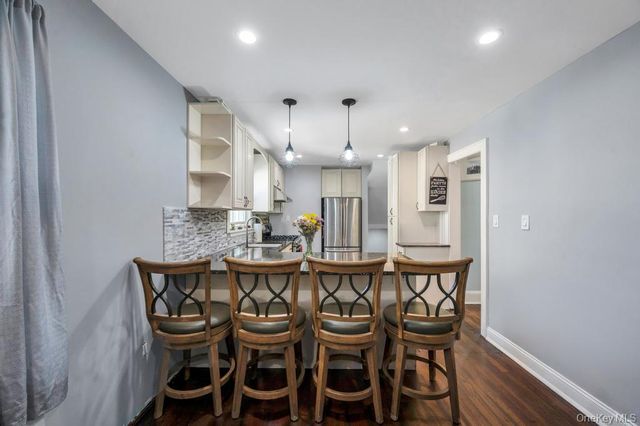 2478 Loft Avenue, Baldwin, NY 11510