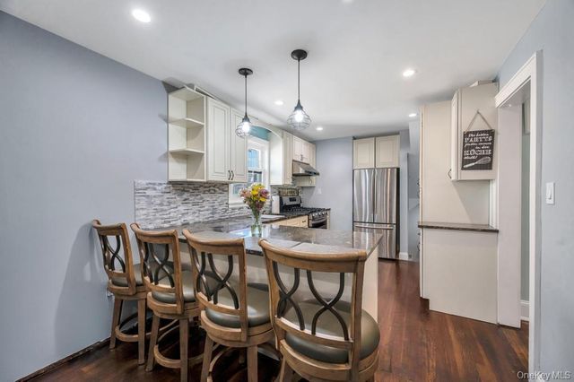 2478 Loft Avenue, Baldwin, NY 11510