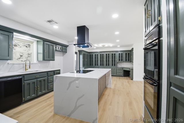 3333 E 77th Place, Tulsa, OK 74136