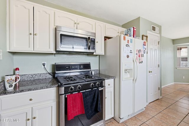 10329 Valle Del Mar Drive, Socorro, TX 79927