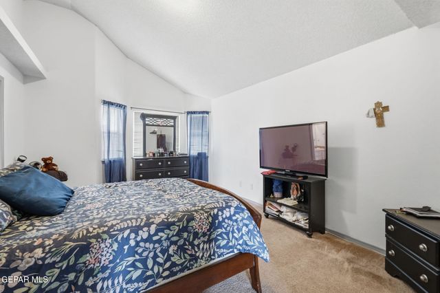 10329 Valle Del Mar Drive, Socorro, TX 79927