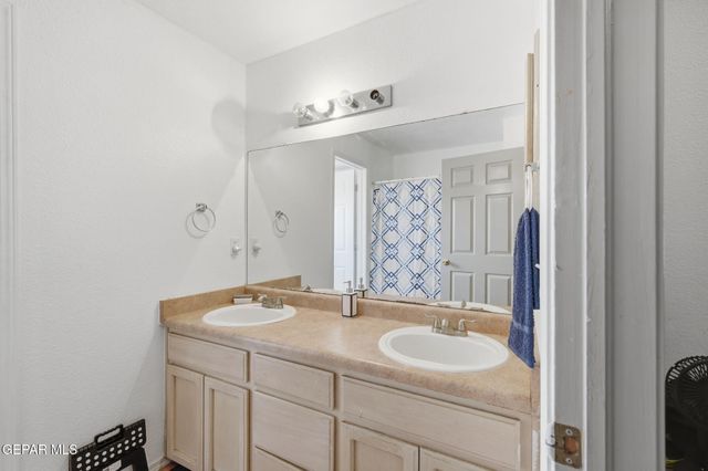 10329 Valle Del Mar Drive, Socorro, TX 79927