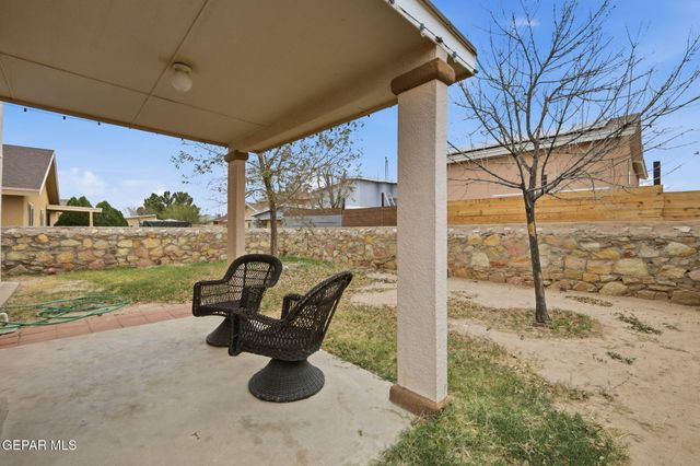 10329 Valle Del Mar Drive, Socorro, TX 79927