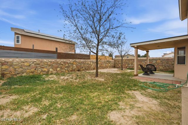 10329 Valle Del Mar Drive, Socorro, TX 79927