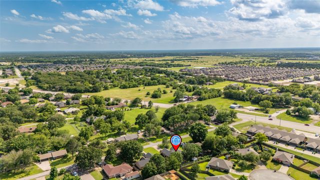 306 Hackberry Drive, Greenville, TX 75402