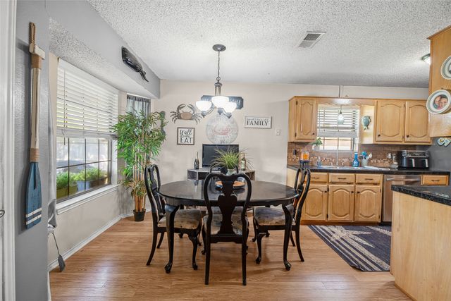306 Hackberry Drive, Greenville, TX 75402