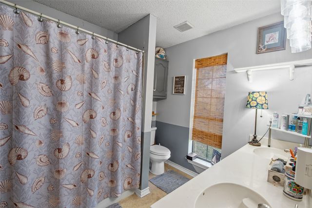 306 Hackberry Drive, Greenville, TX 75402