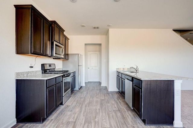 755 Wonderland TRL, New Braunfels, TX 78132