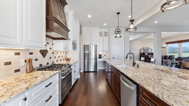 24 Longhorn Loop, New Waverly, TX 77358