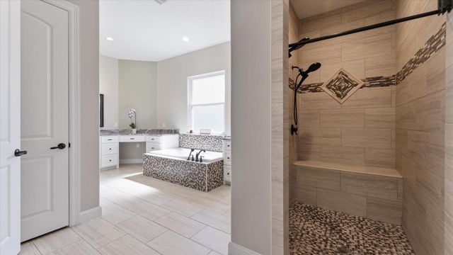 24 Longhorn Loop, New Waverly, TX 77358