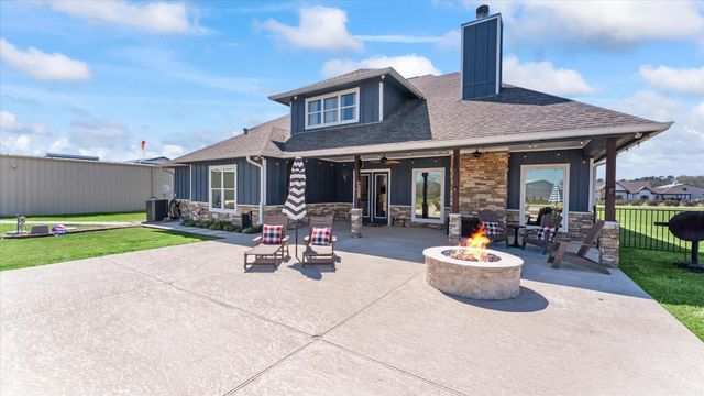 24 Longhorn Loop, New Waverly, TX 77358