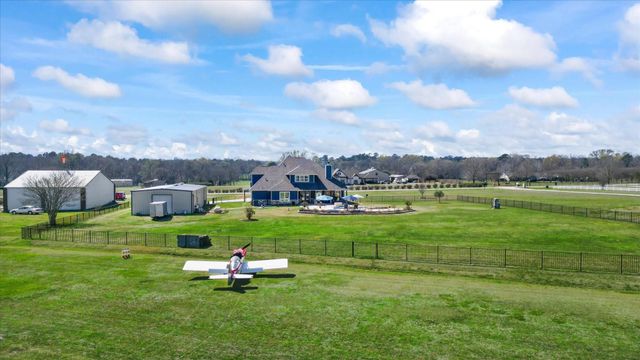 24 Longhorn Loop, New Waverly, TX 77358