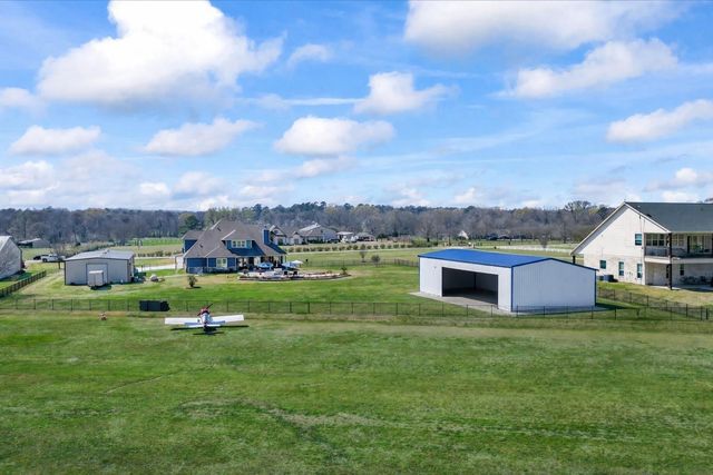 24 Longhorn Loop, New Waverly, TX 77358