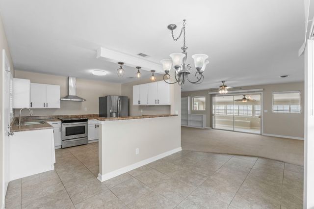 17 Azalea Drive, Mary Esther, FL 32569