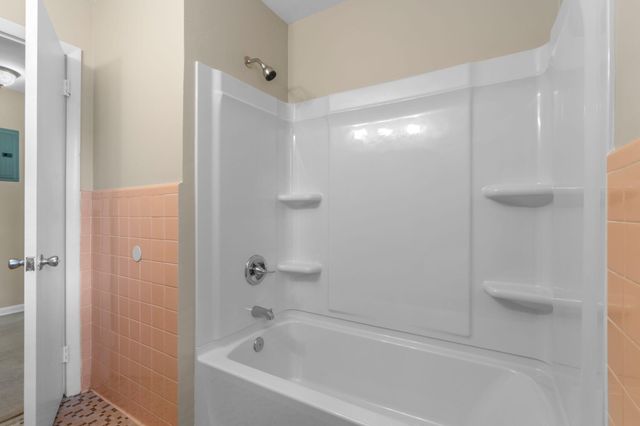 17 Azalea Drive, Mary Esther, FL 32569