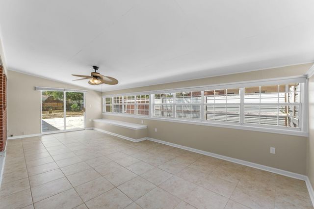 17 Azalea Drive, Mary Esther, FL 32569