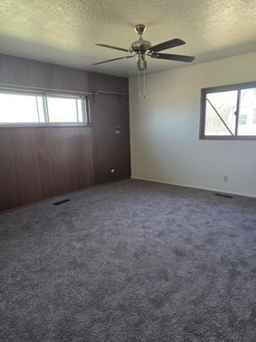 411 N Rubennie Place NW, Albuquerque, NM 87114