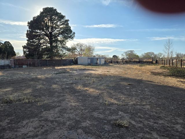 411 N Rubennie Place NW, Albuquerque, NM 87114