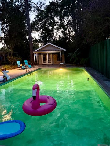 1674 Glenmore Ave, Baton Rouge, LA 70808
