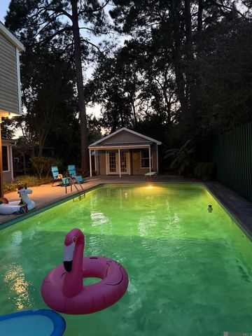 1674 Glenmore Ave, Baton Rouge, LA 70808