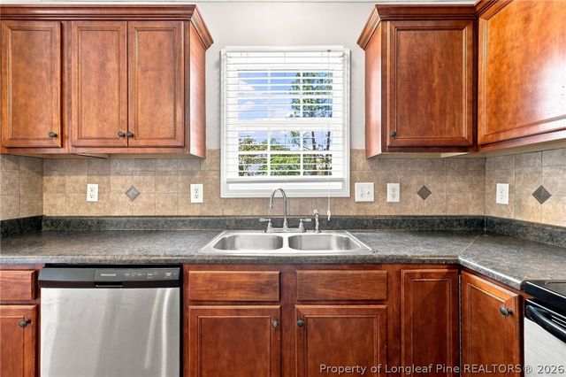 2905 Aristocrat Lane, Fayetteville, NC 28306