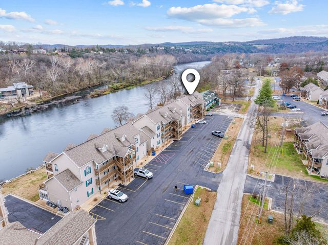 680 Fall Creek Drive 6, Branson, MO 65616