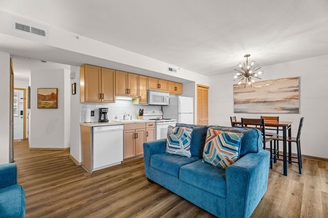 680 Fall Creek Drive 6, Branson, MO 65616