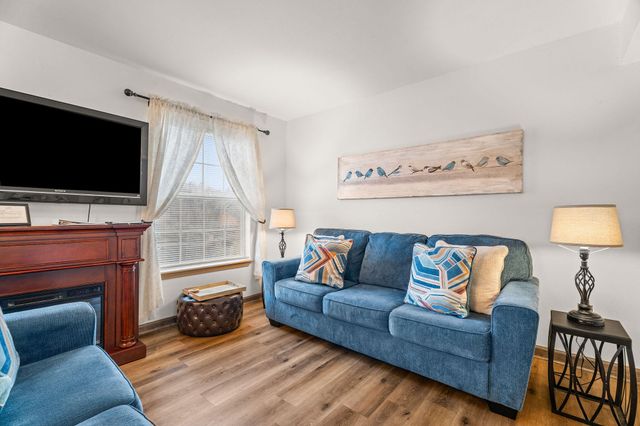 680 Fall Creek Drive 6, Branson, MO 65616