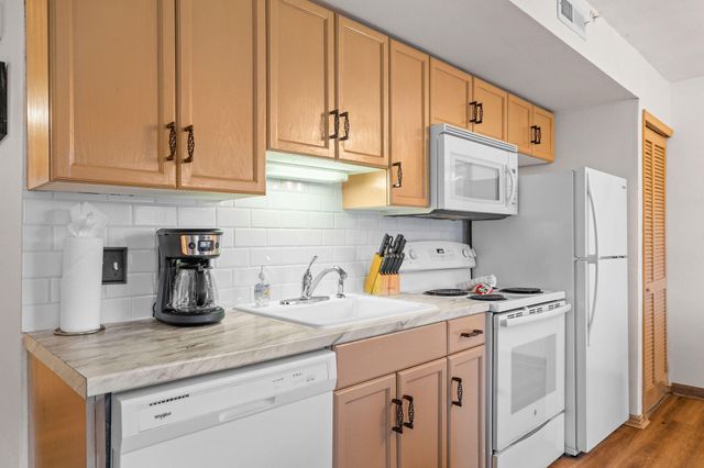 680 Fall Creek Drive 6, Branson, MO 65616