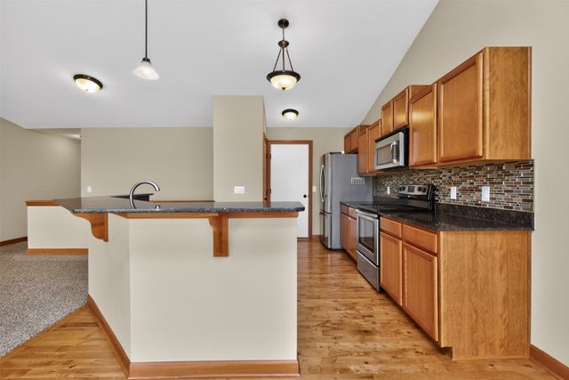 16219 Monroe Court, Urbandale, IA 50323