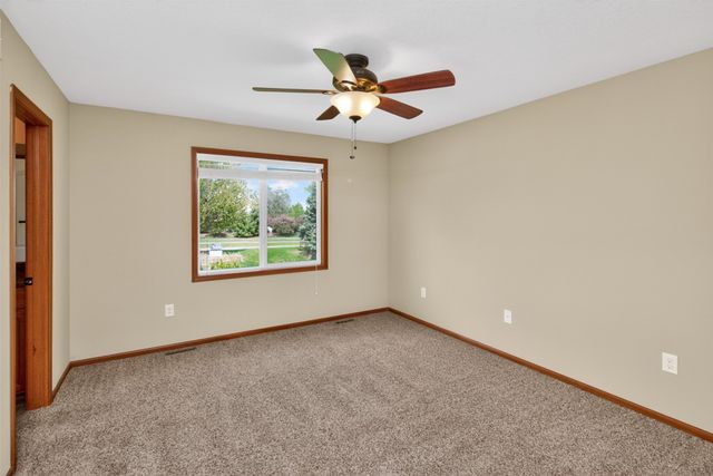 16219 Monroe Court, Urbandale, IA 50323