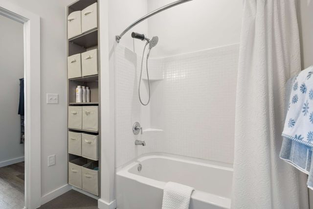 1900 12th Ave S Apt 513, Nashville, TN 37203