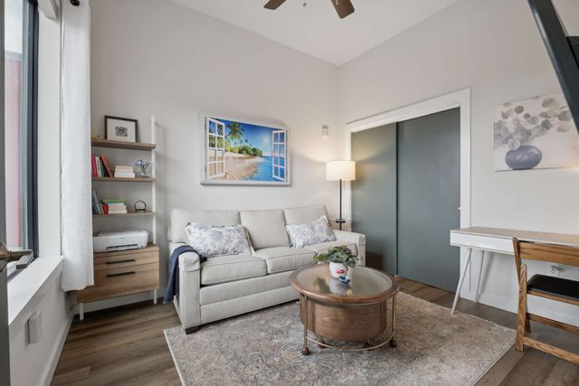 1900 12th Ave S Apt 513, Nashville, TN 37203