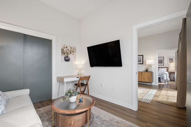 1900 12th Ave S Apt 513, Nashville, TN 37203