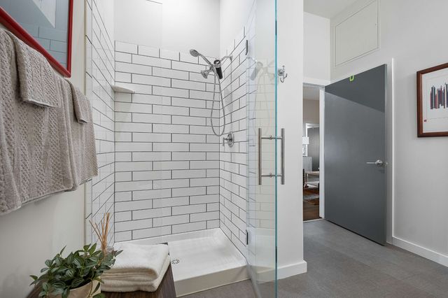 1900 12th Ave S Apt 513, Nashville, TN 37203