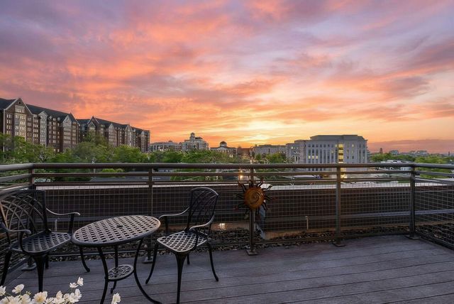 1900 12th Ave S Apt 513, Nashville, TN 37203