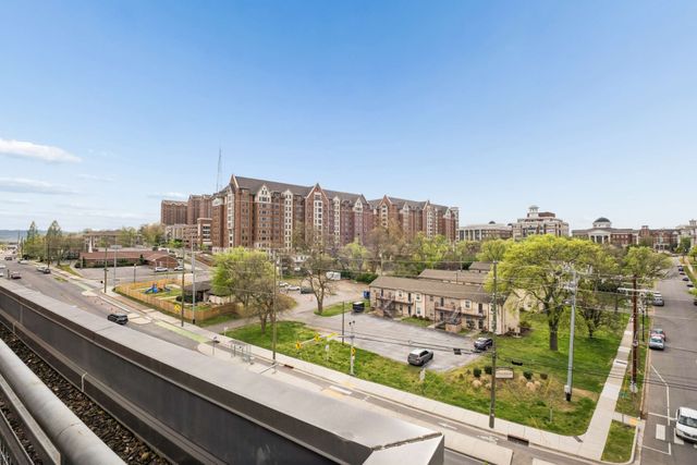 1900 12th Ave S Apt 513, Nashville, TN 37203