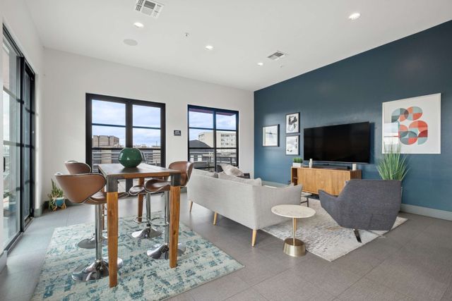 1900 12th Ave S Apt 513, Nashville, TN 37203