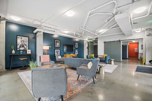1900 12th Ave S Apt 513, Nashville, TN 37203