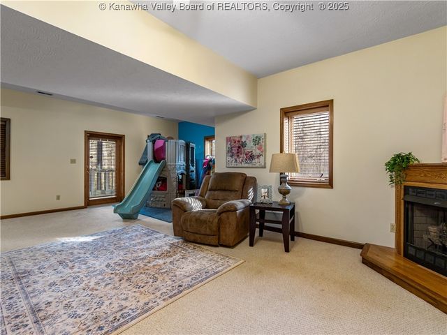 1021 Forest Road, Charleston, WV 25314