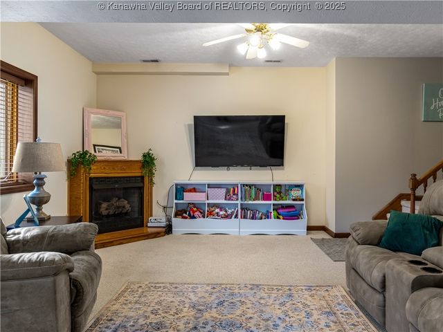 1021 Forest Road, Charleston, WV 25314