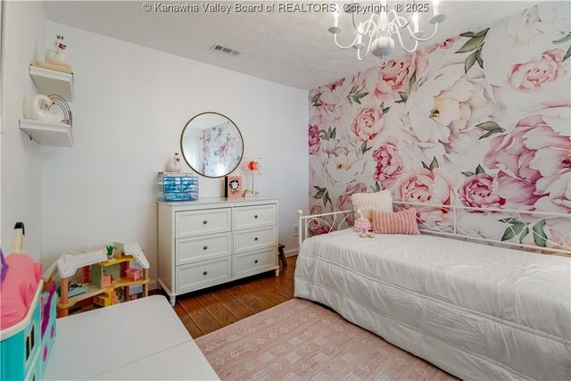 1021 Forest Road, Charleston, WV 25314