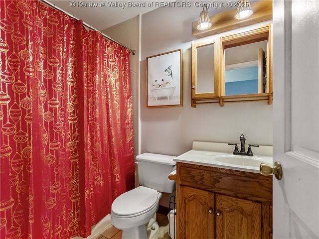 1021 Forest Road, Charleston, WV 25314