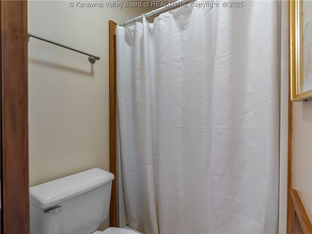 1021 Forest Road, Charleston, WV 25314