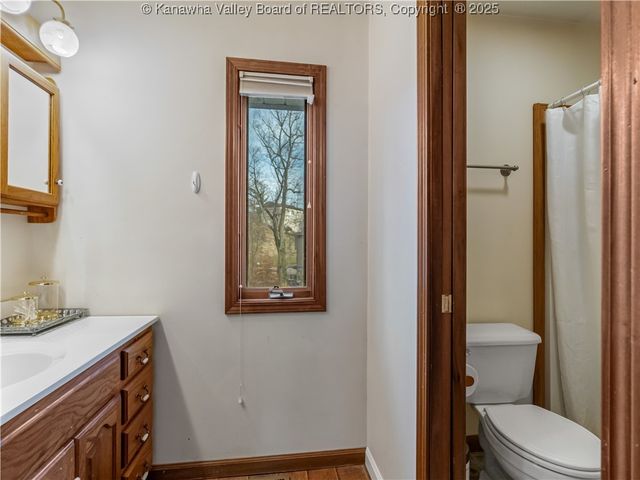 1021 Forest Road, Charleston, WV 25314