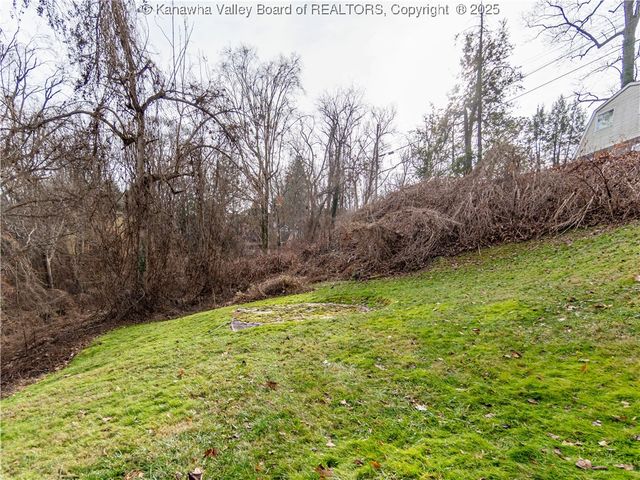 1021 Forest Road, Charleston, WV 25314