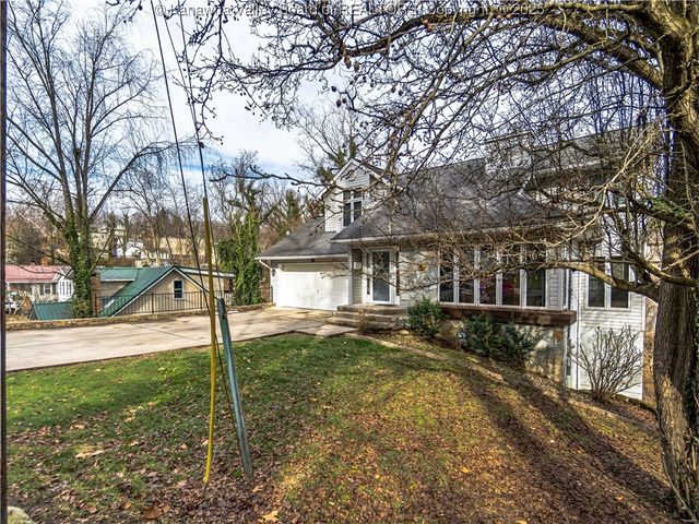 1021 Forest Road, Charleston, WV 25314