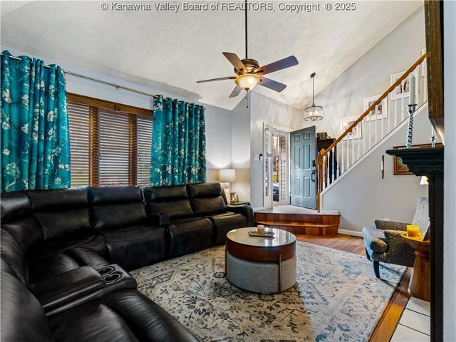 1021 Forest Road, Charleston, WV 25314