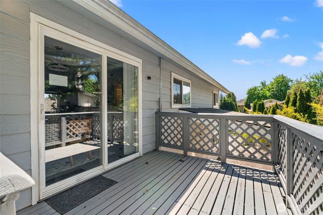 12026 NE 99th Lane, Kirkland, WA 98033